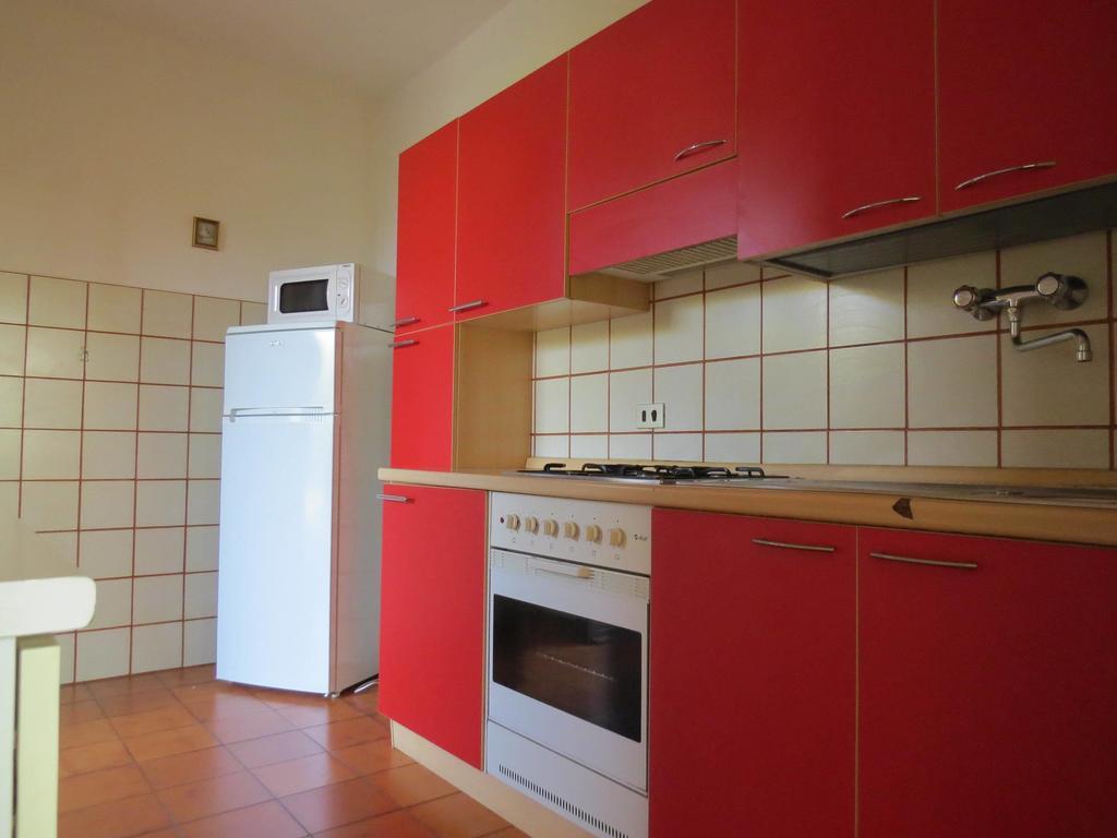 Residence Liana Albisano Torri Del Benaco Bagian luar foto